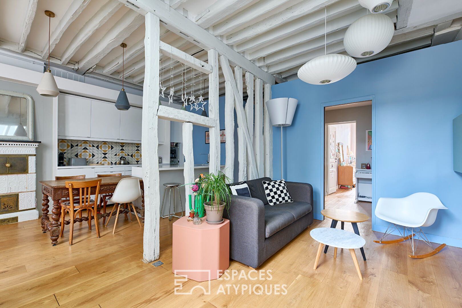 Appartement traversant et rénové au coeur du quartier des Enfants Rouges