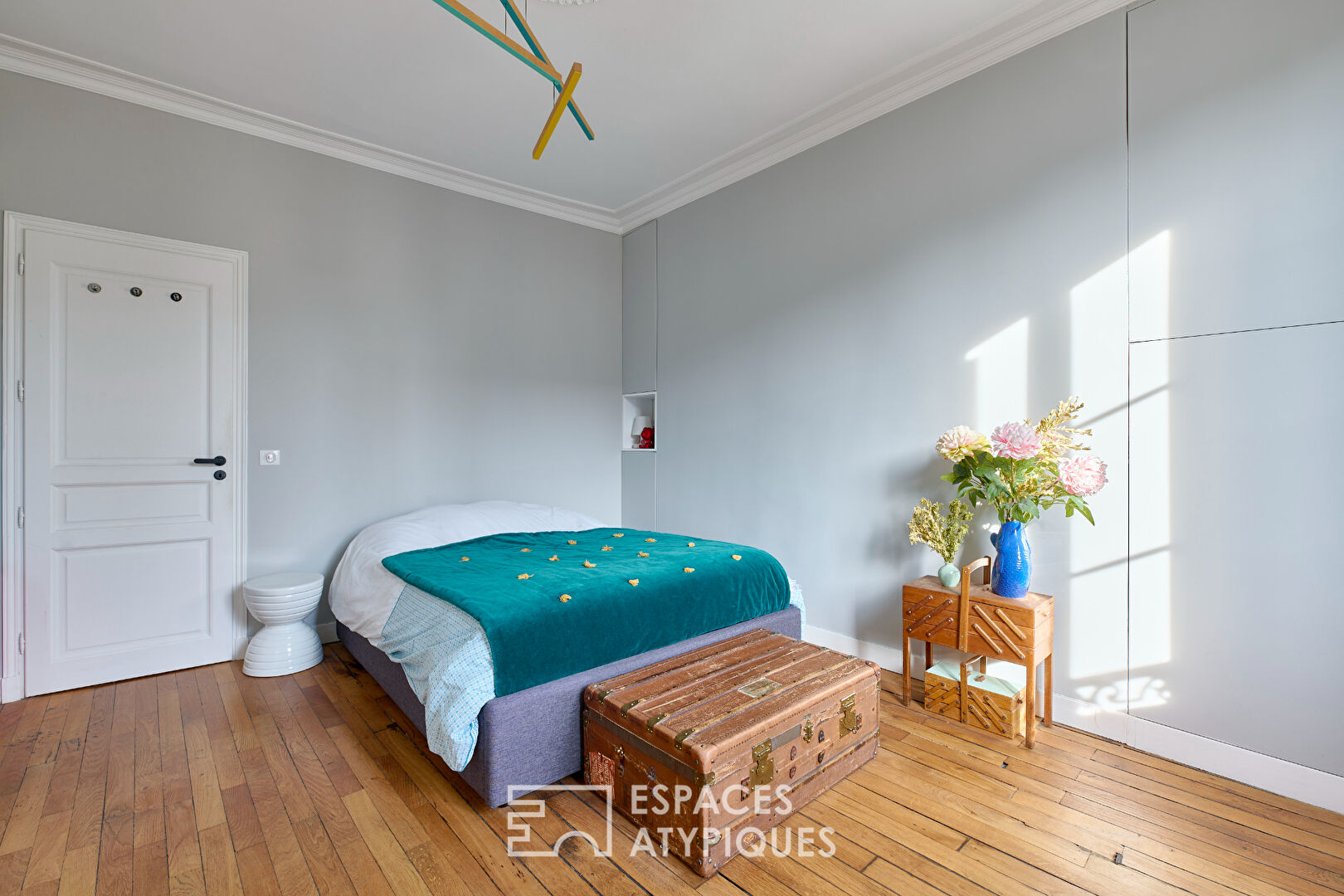 Appartement traversant et rénové au coeur du quartier des Enfants Rouges