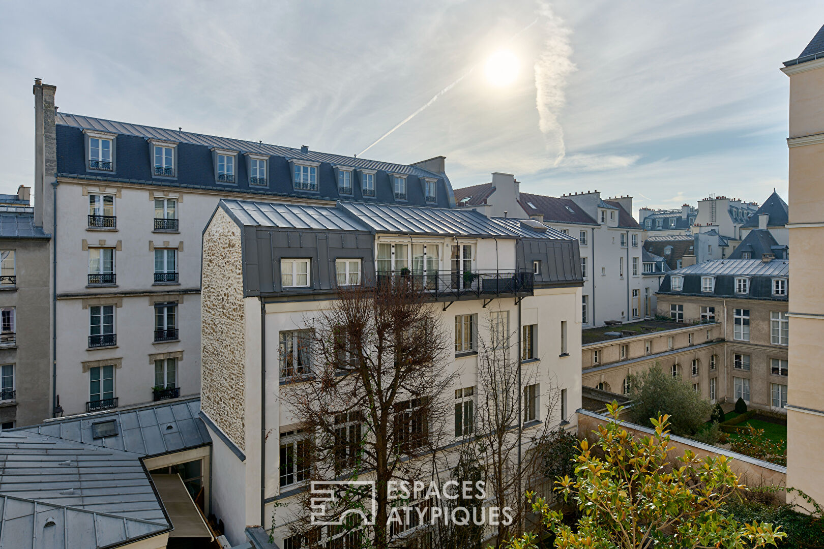 Appartement traversant et rénové au coeur du quartier des Enfants Rouges