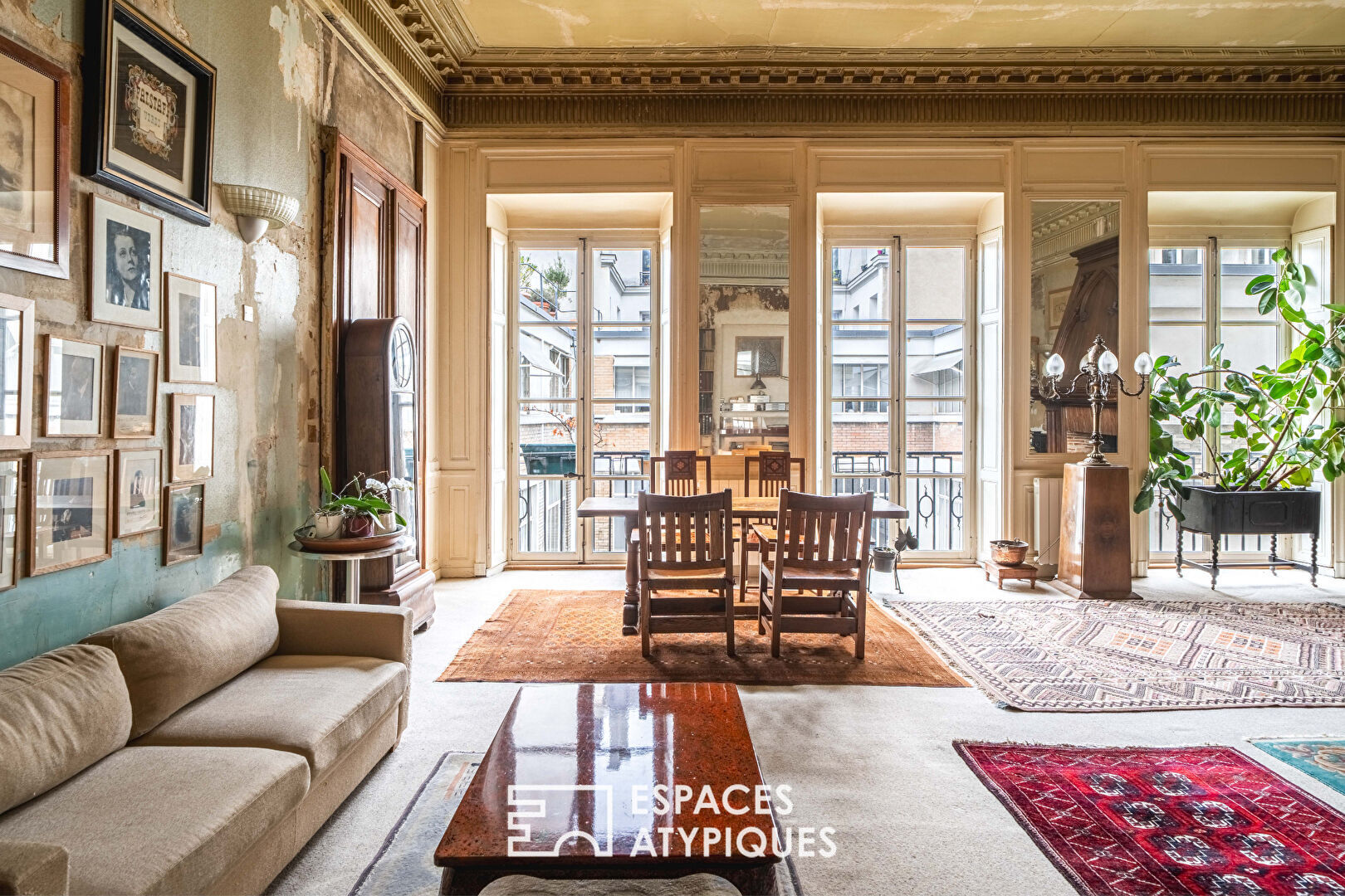 Appartement bourgeois aux volumes exceptionnels à réinventer