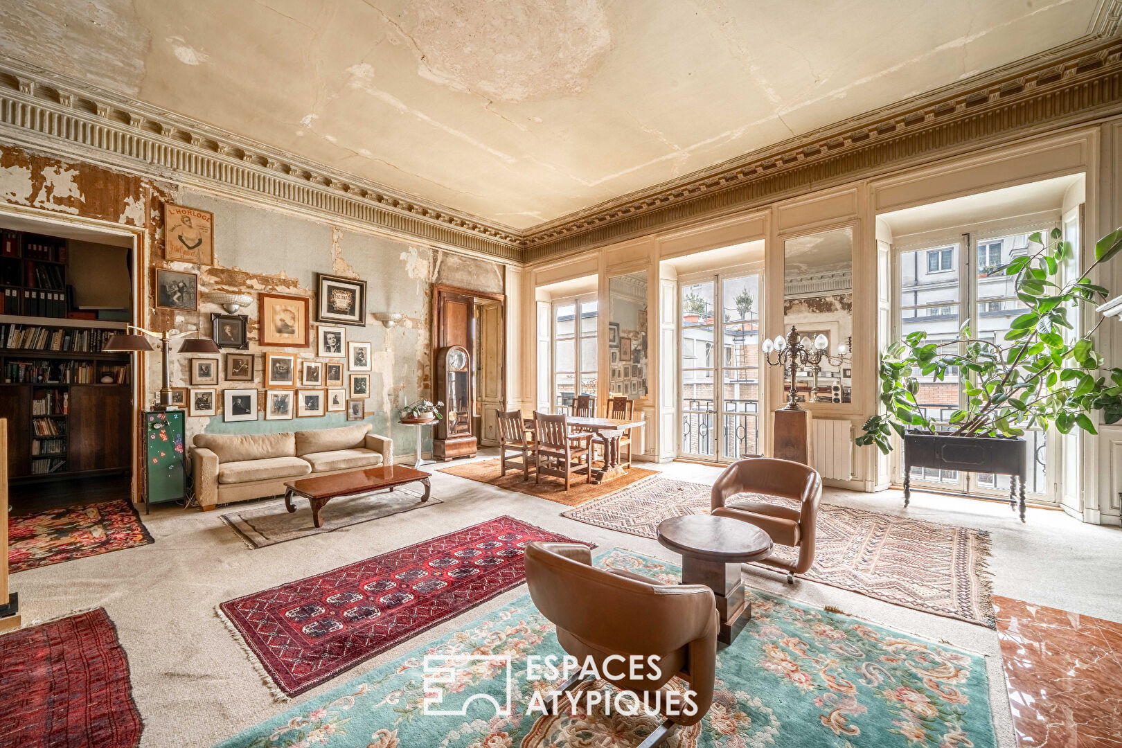 Appartement bourgeois aux volumes exceptionnels à réinventer