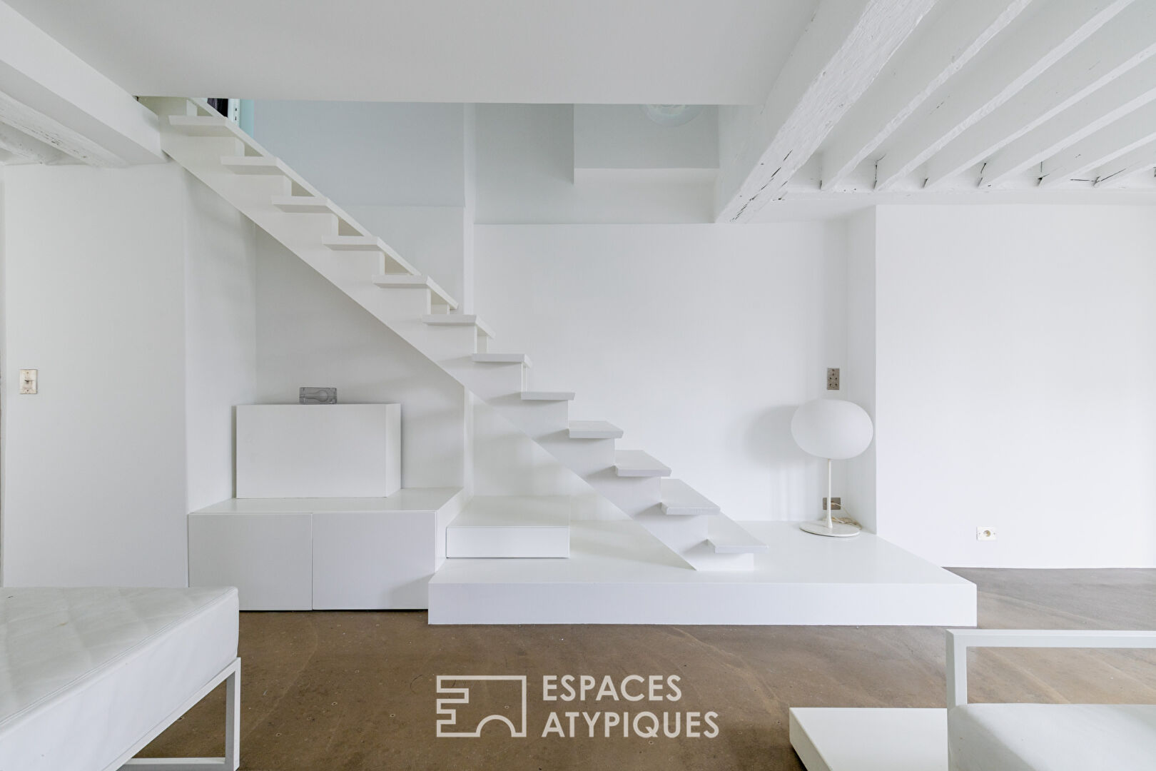 Duplex en dernier étage avec terrasse repensé par architecte