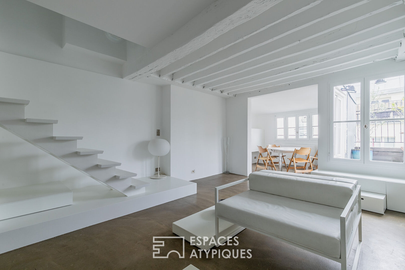 Duplex en dernier étage avec terrasse repensé par architecte