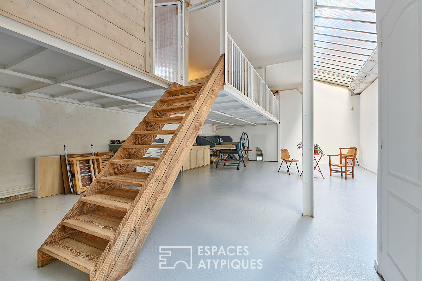 Local commercial à usage mixte esprit atelier