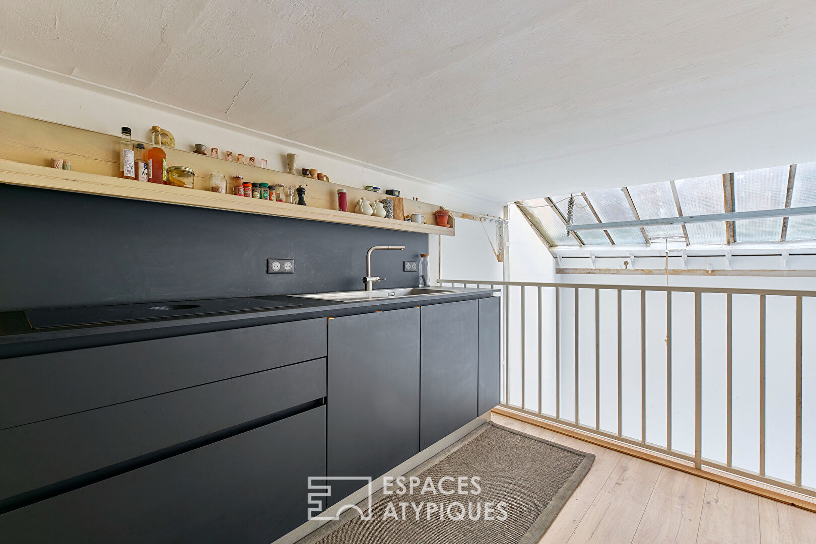 Local commercial à usage mixte esprit atelier