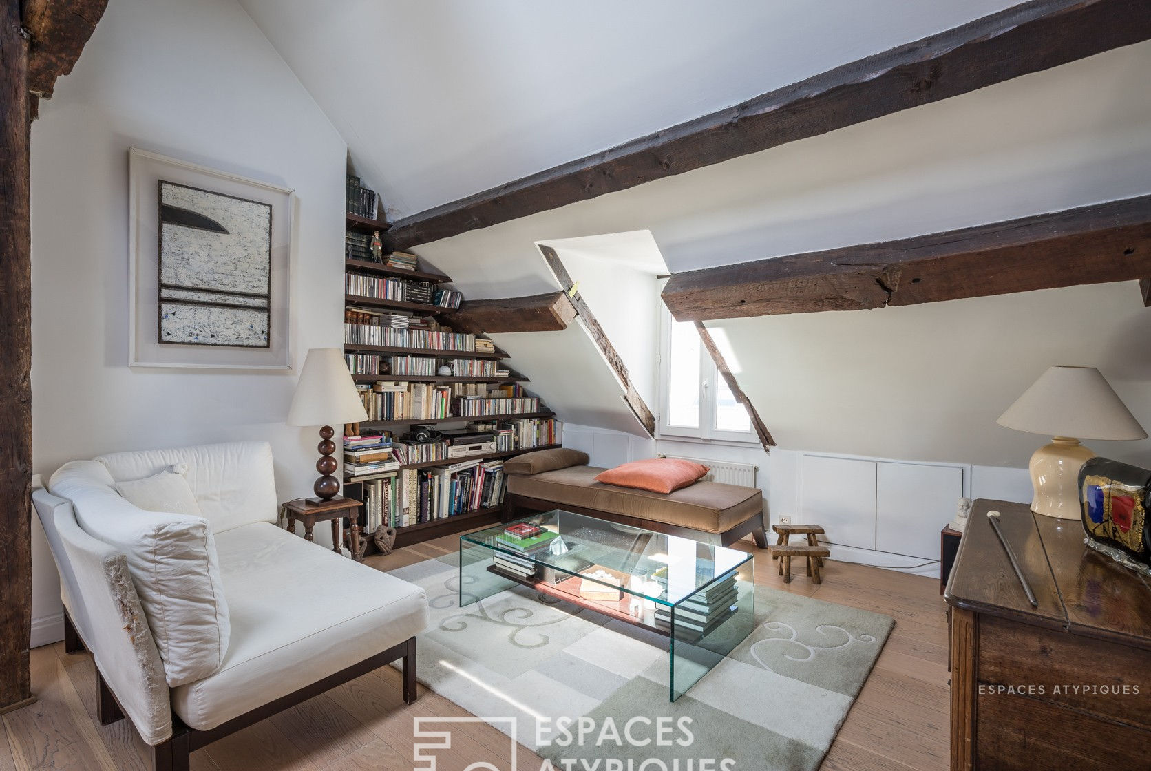 Top floor in le Marais