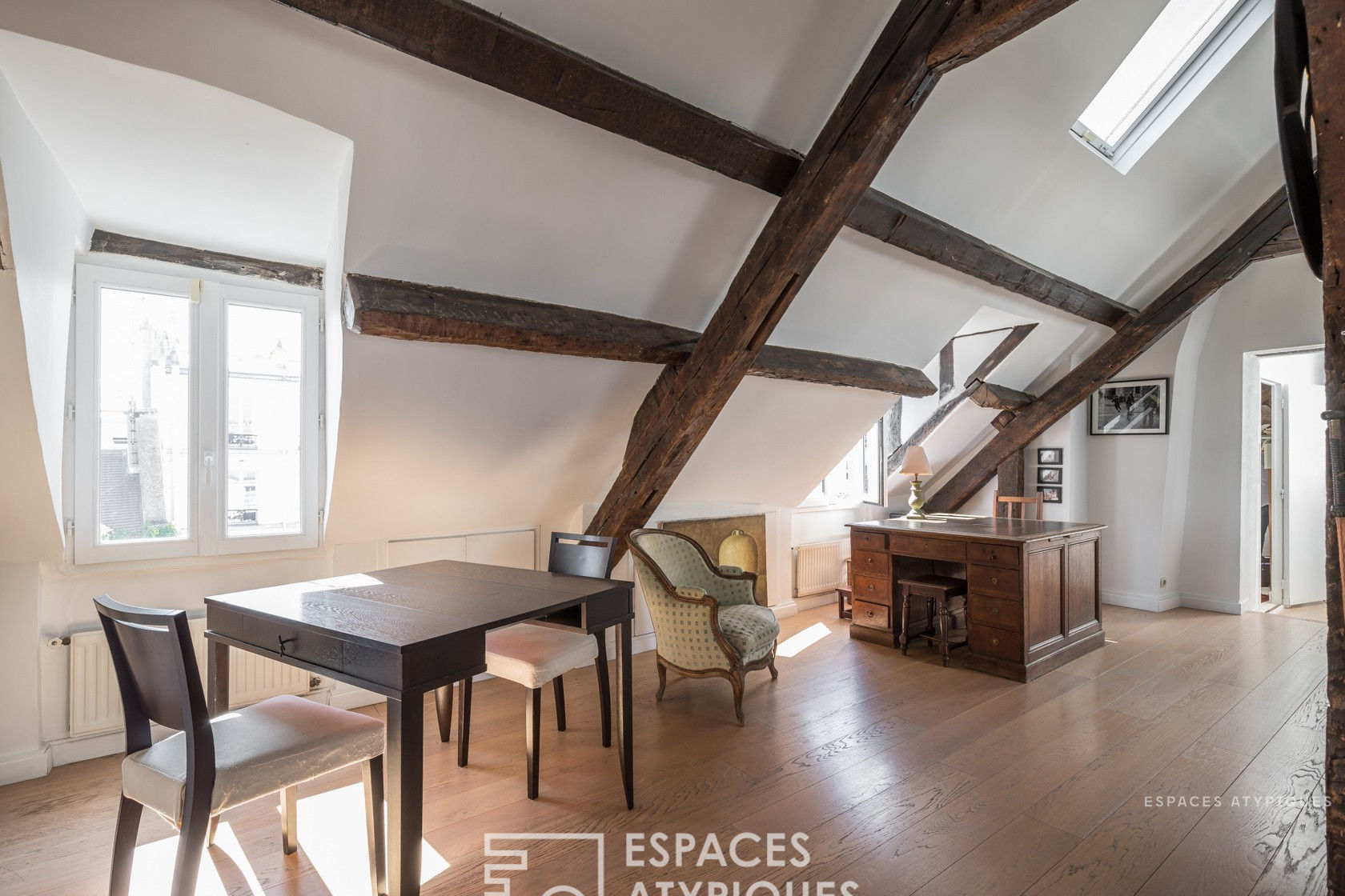 Top floor in le Marais