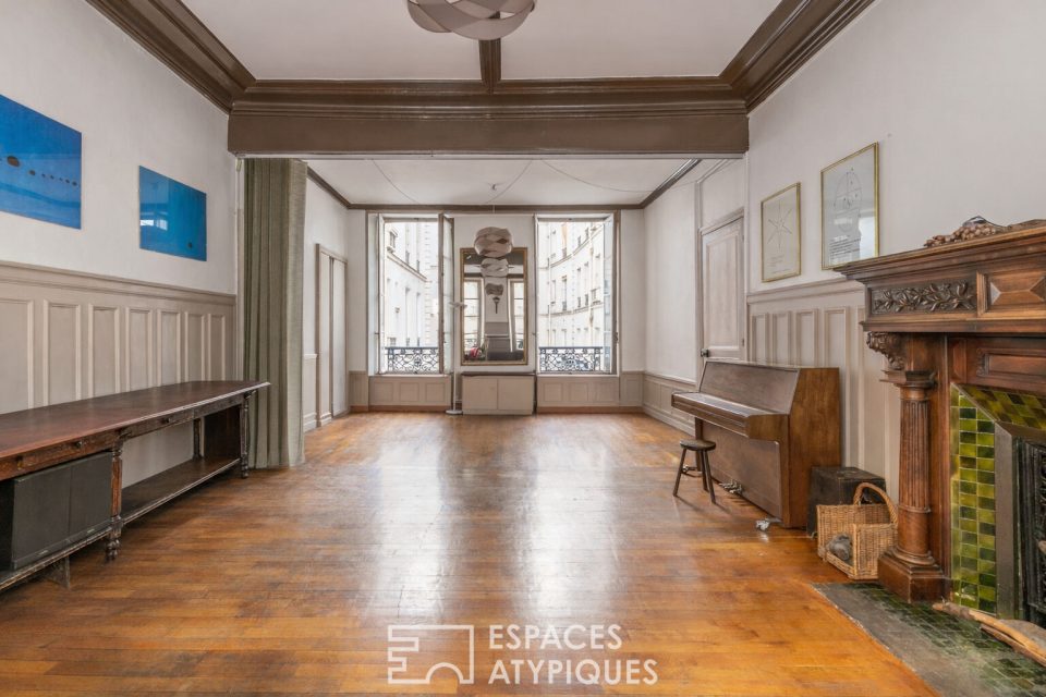 Volumes d'exception et charme XVIII à deux pas de l'Hôtel de Ville