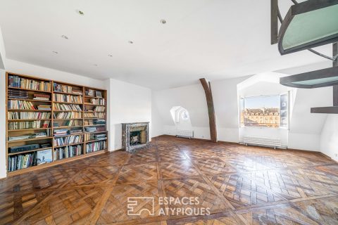 Un duplex à réinventer avec vue sur l’emblématique Place des Vosges