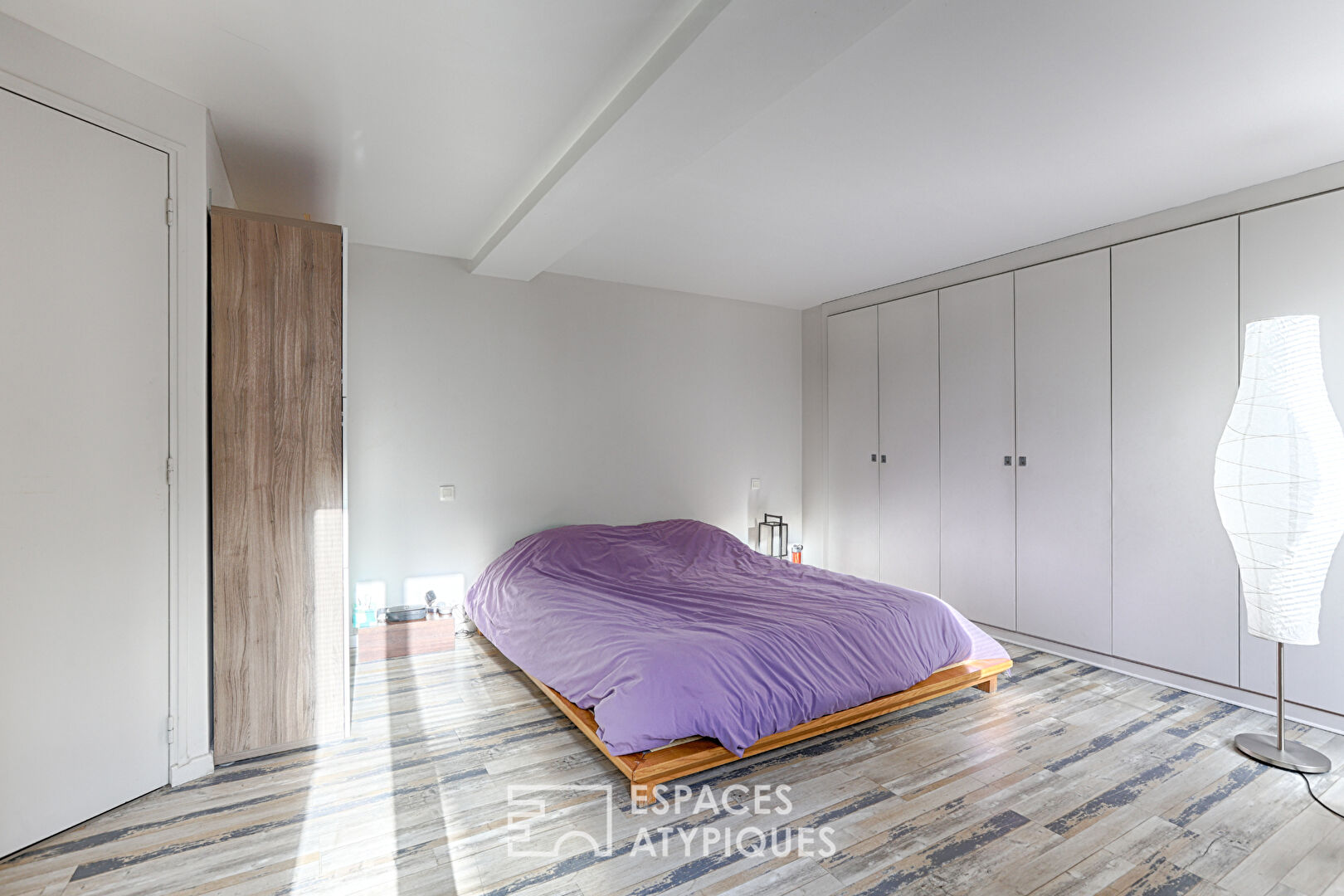 Triplex confidentiel sur cour esprit maison