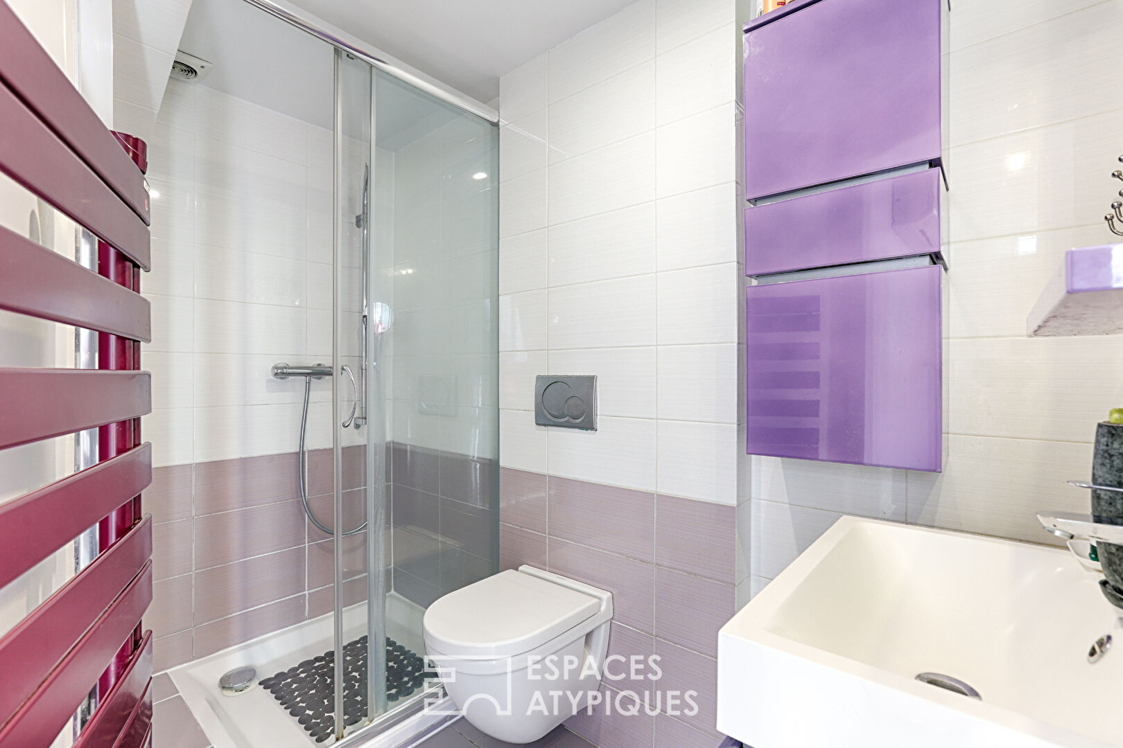 Triplex confidentiel sur cour esprit maison