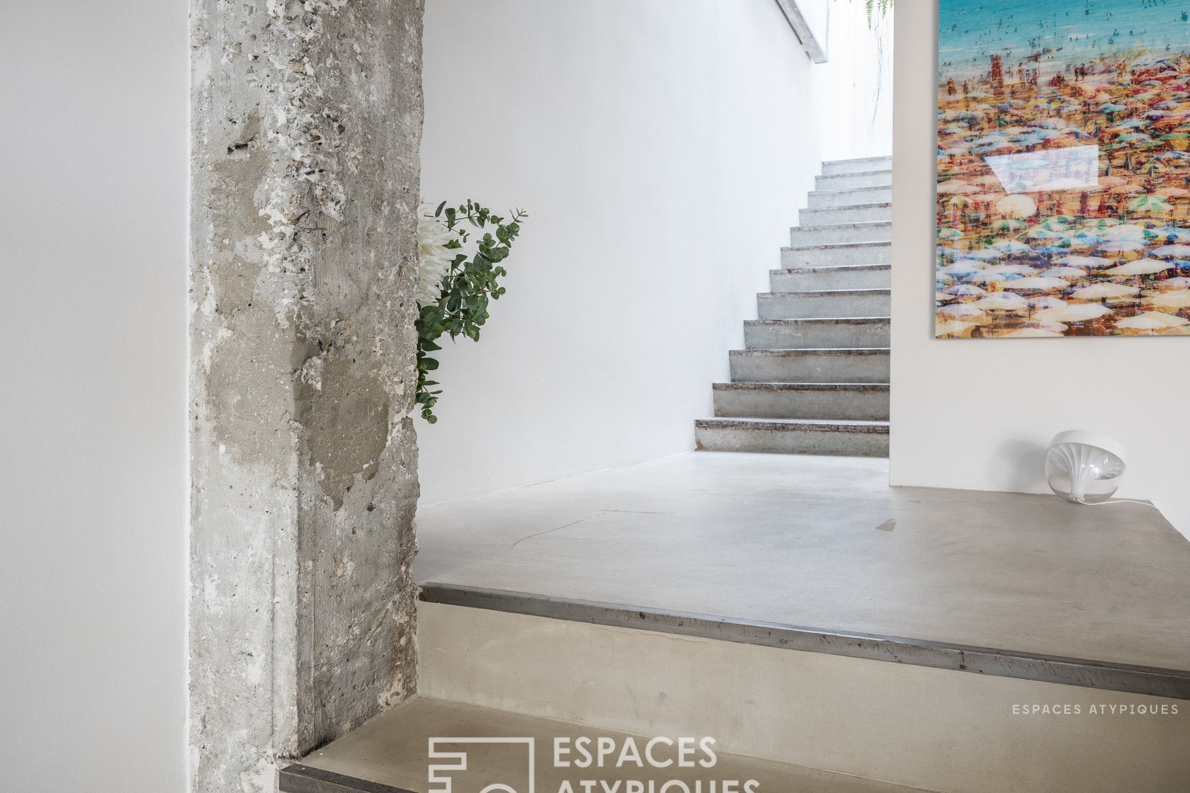 Loft avec terrasse dans d’anciens ateliers