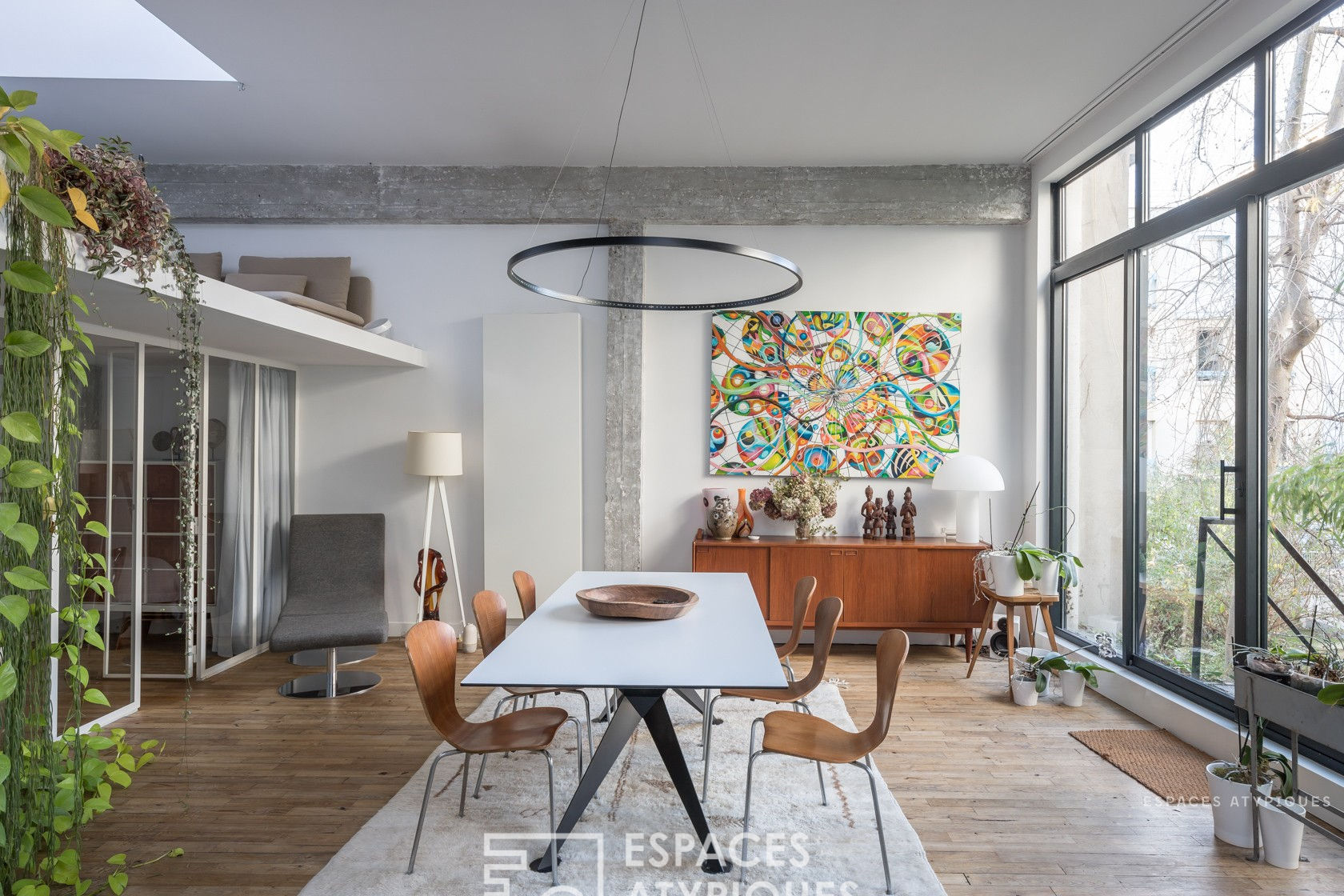 Loft avec terrasse dans d’anciens ateliers