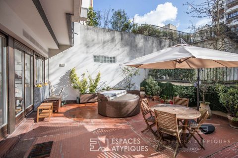 Appartement en openspace sur grande terrasse