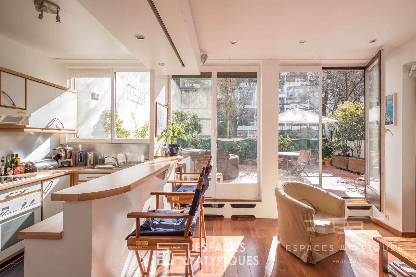 Apartment openspace on large terrace