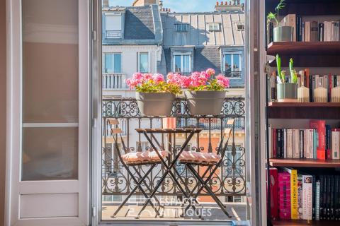Appartement au charme Haussmannien à deux pas du Canal Saint-Martin