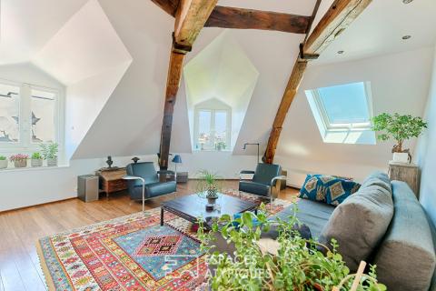 Duplex d&rsquo;architecte avec ascenseur et vue sur Montmartre