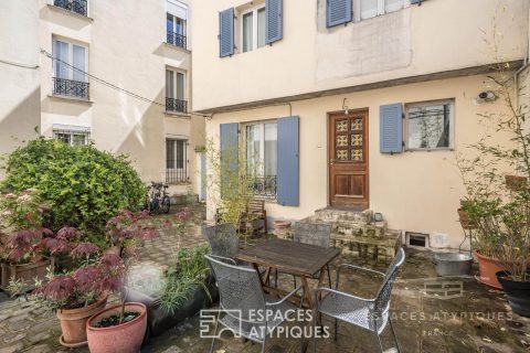House on courtyard at Les Lilas