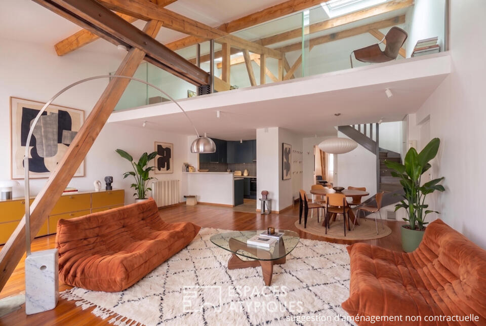 Un loft sous les toits, au coeur du Paris historique