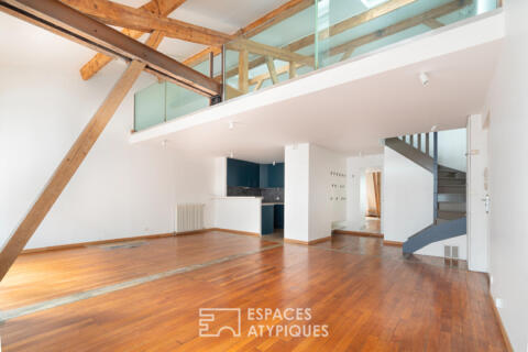 Un loft sous les toits, au coeur du Paris historique