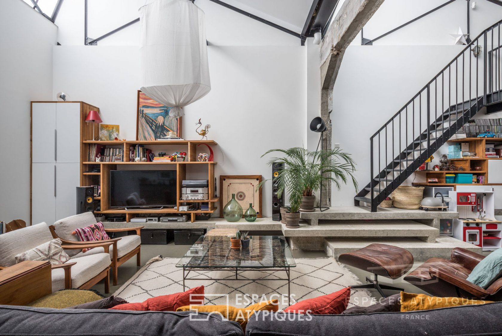 Industrial loft under glass