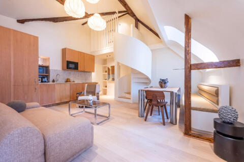 Un duplex sous les toits