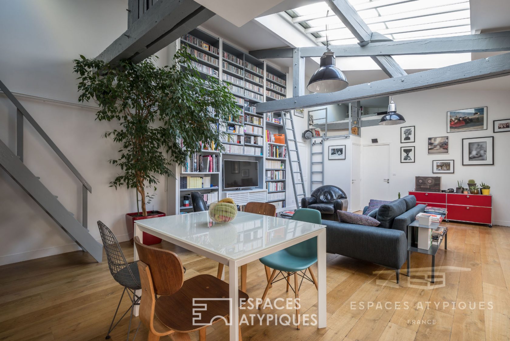 Loft en dernier étage avec verrière