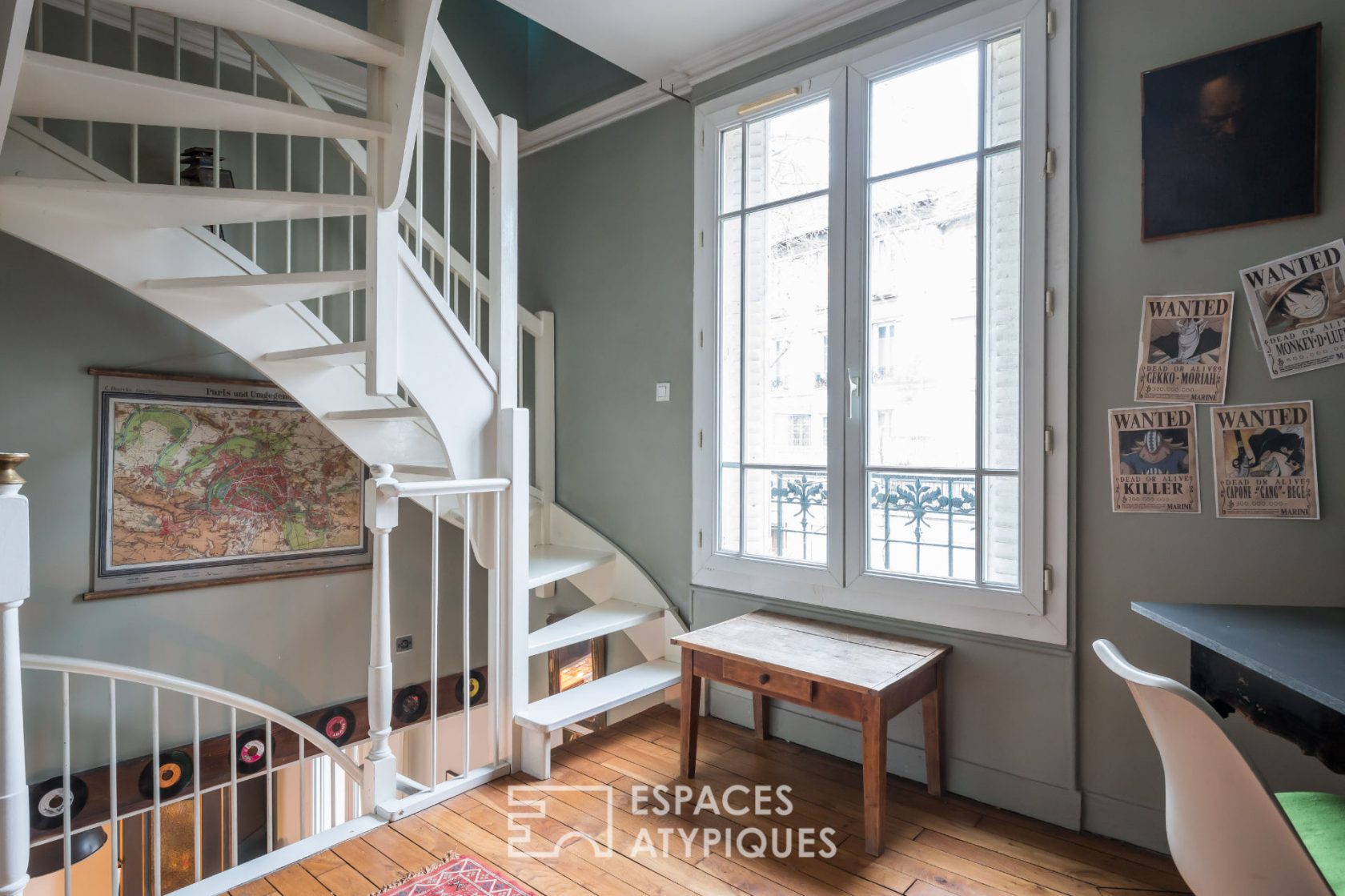 Maison avec verrière et jardin