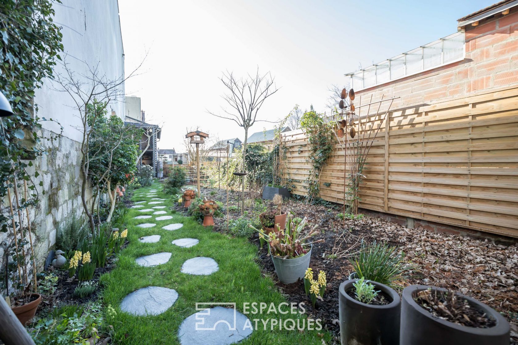 Townhouse with garden