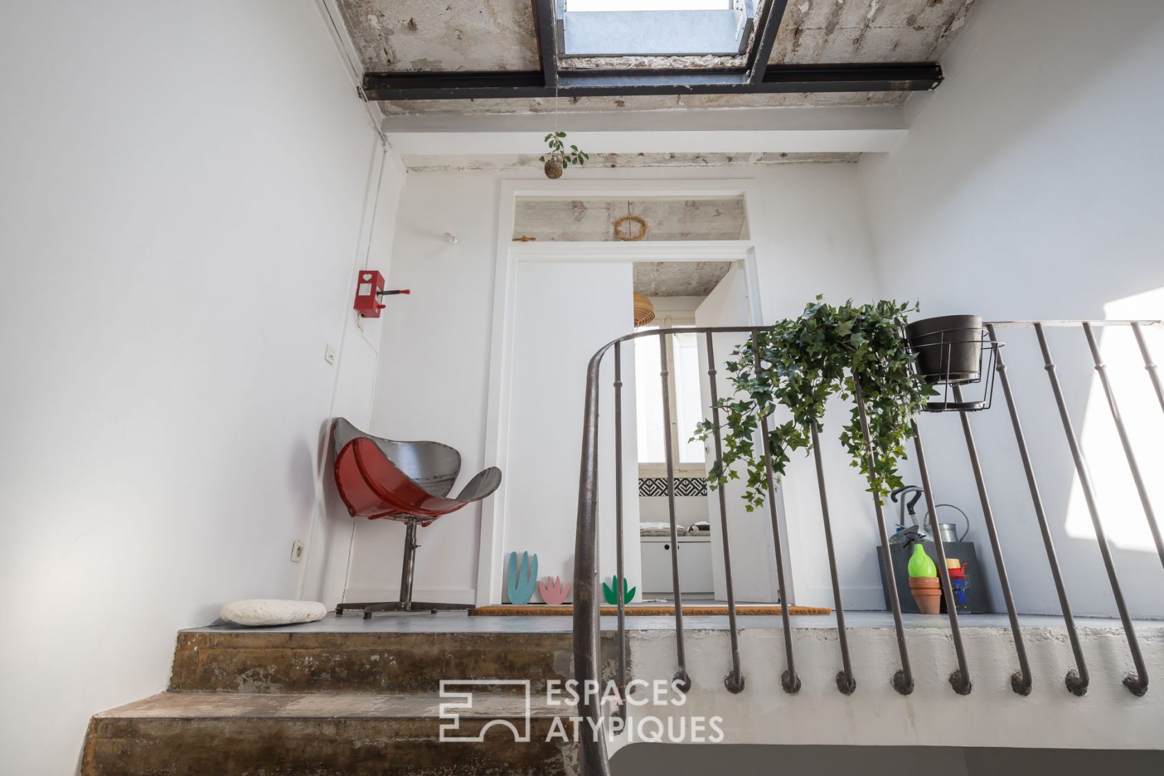 Loft spirit on the top floor near the canal