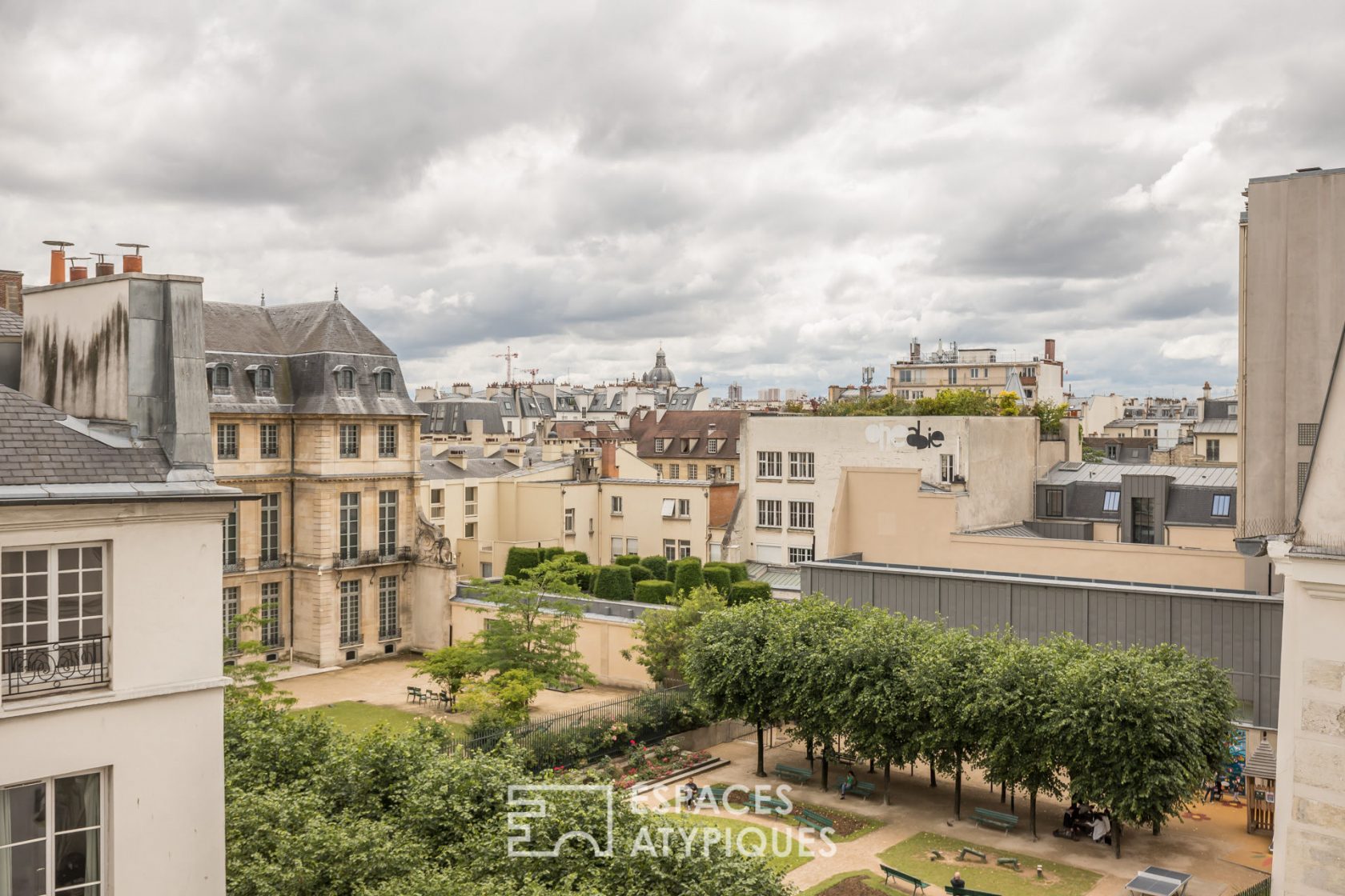 Dernier étage en angle avec vue