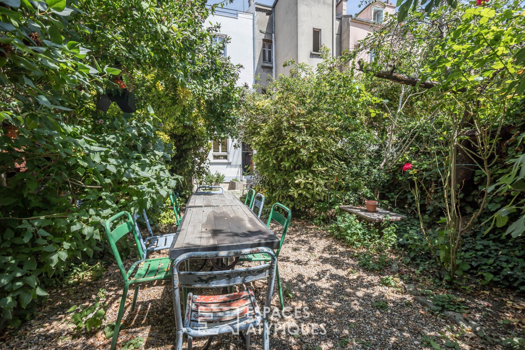 Worker’s house with garden and terrace