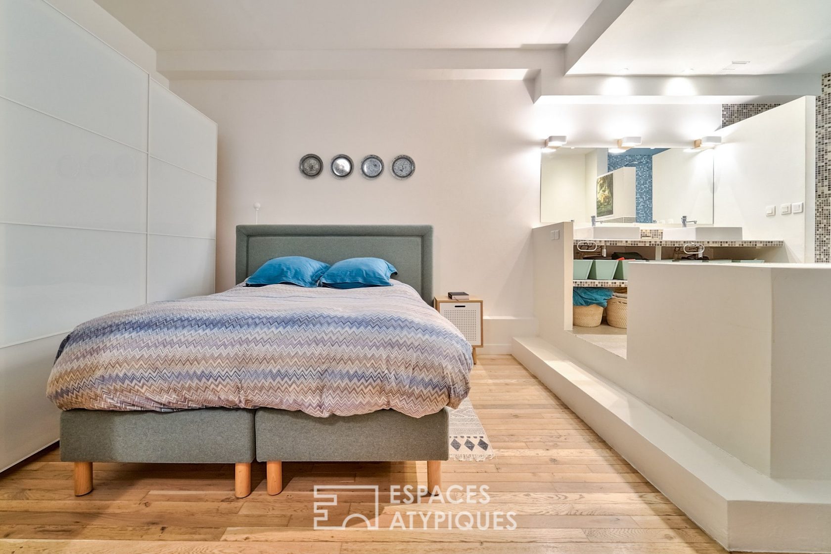 Triplex contemporain