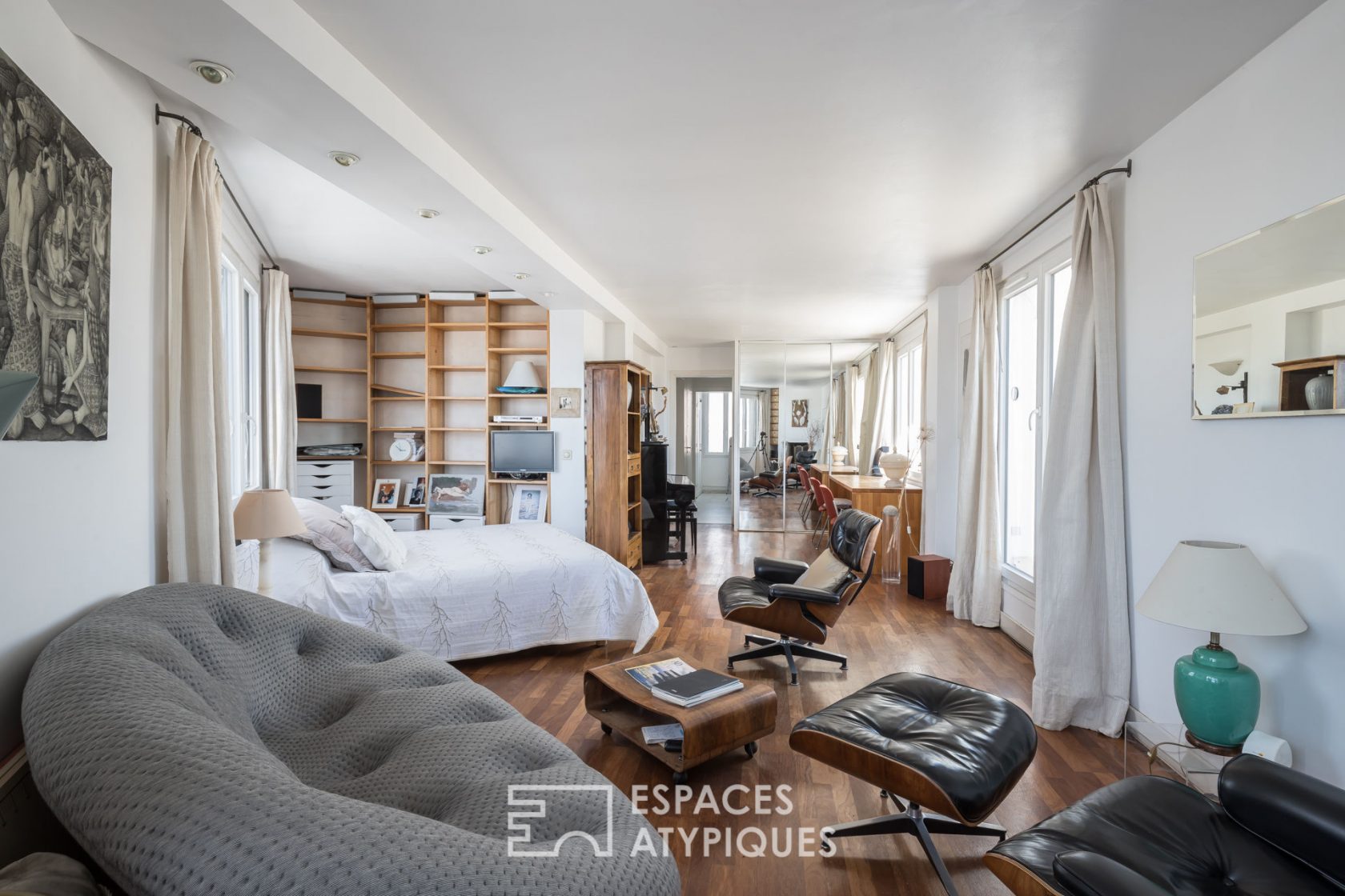 Top floor duplex with terrace and view
