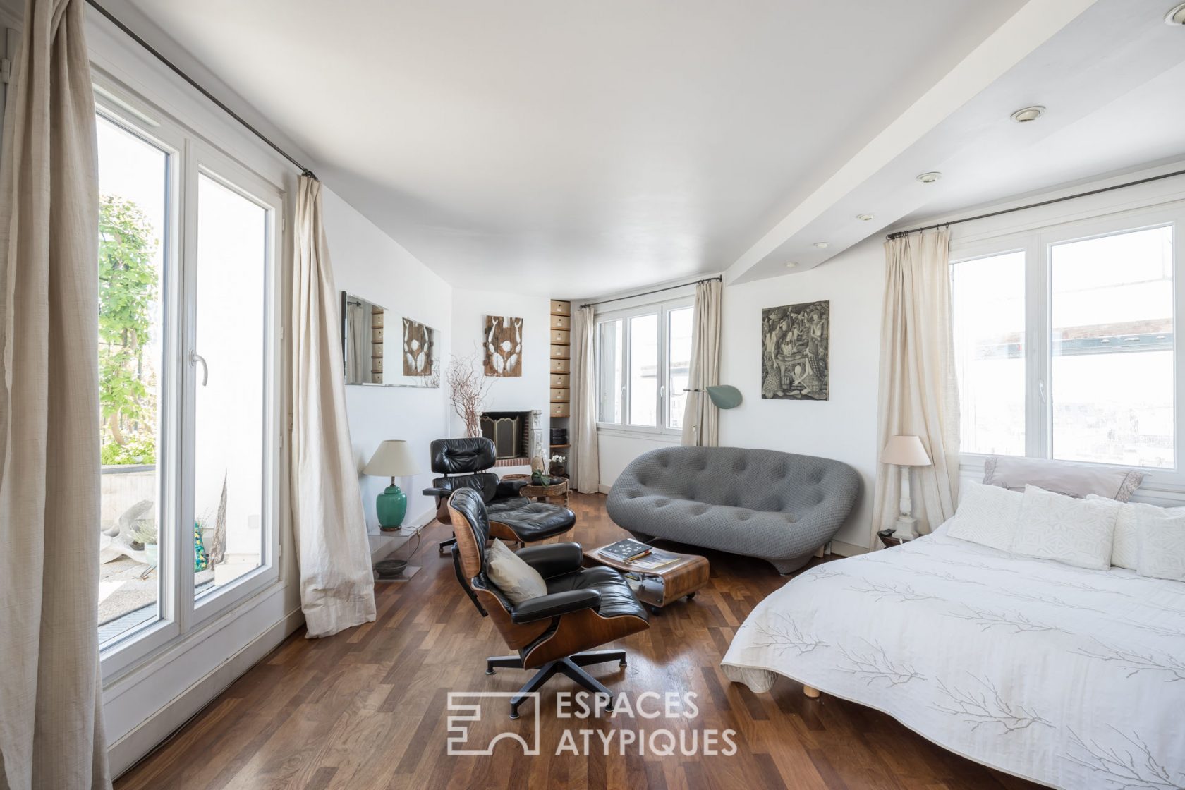Top floor duplex with terrace and view