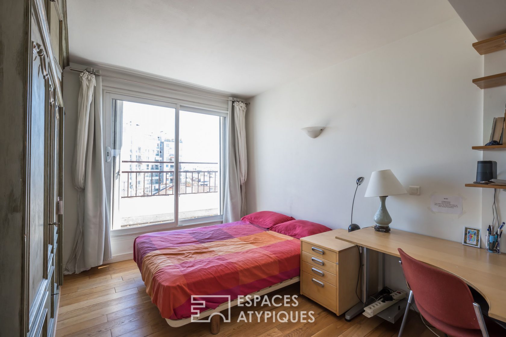 Top floor duplex with terrace and view