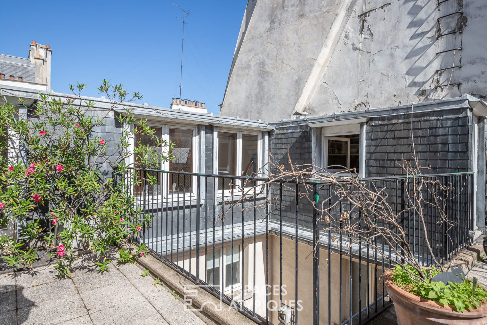 Top floor duplex with terrace