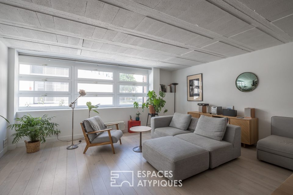 93200 SAINT DENIS - Duplex aux allures de loft new yorkais - Réf. 2420EP