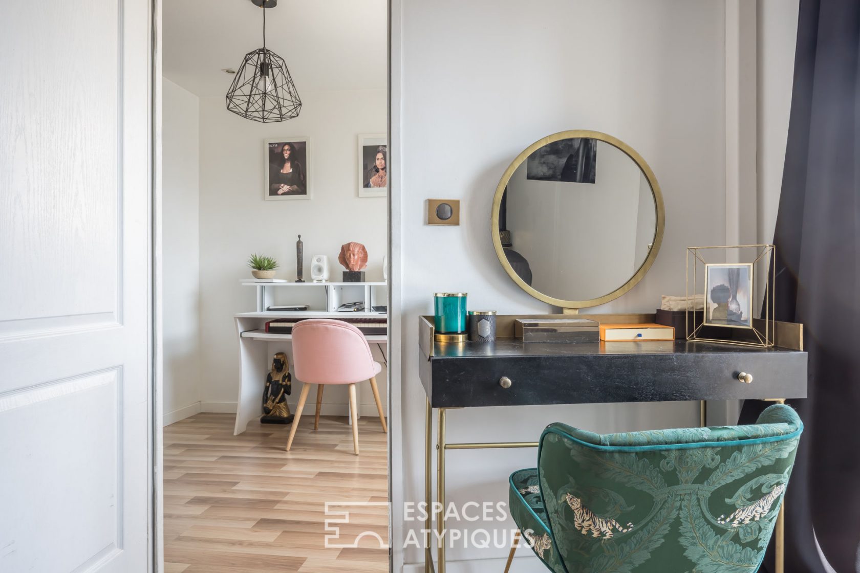 Contemporary apartment