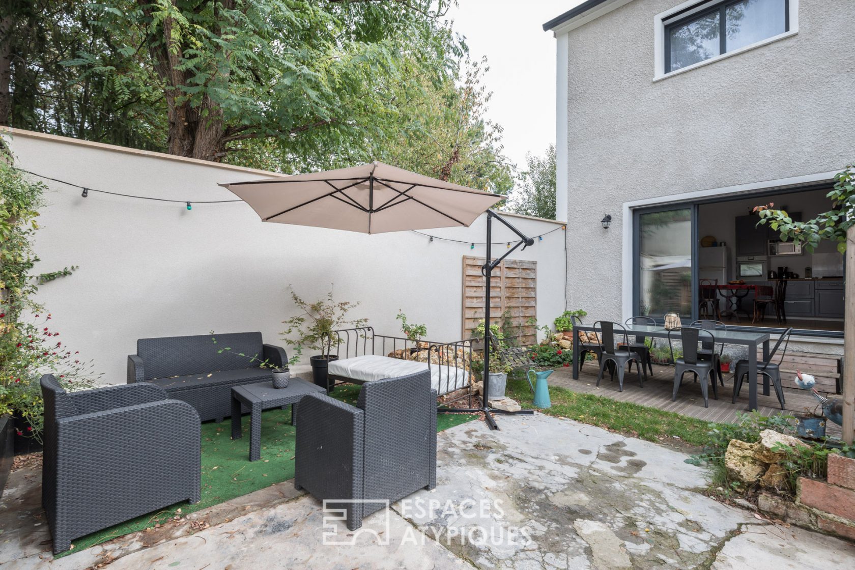 House with garden and contemporary extension