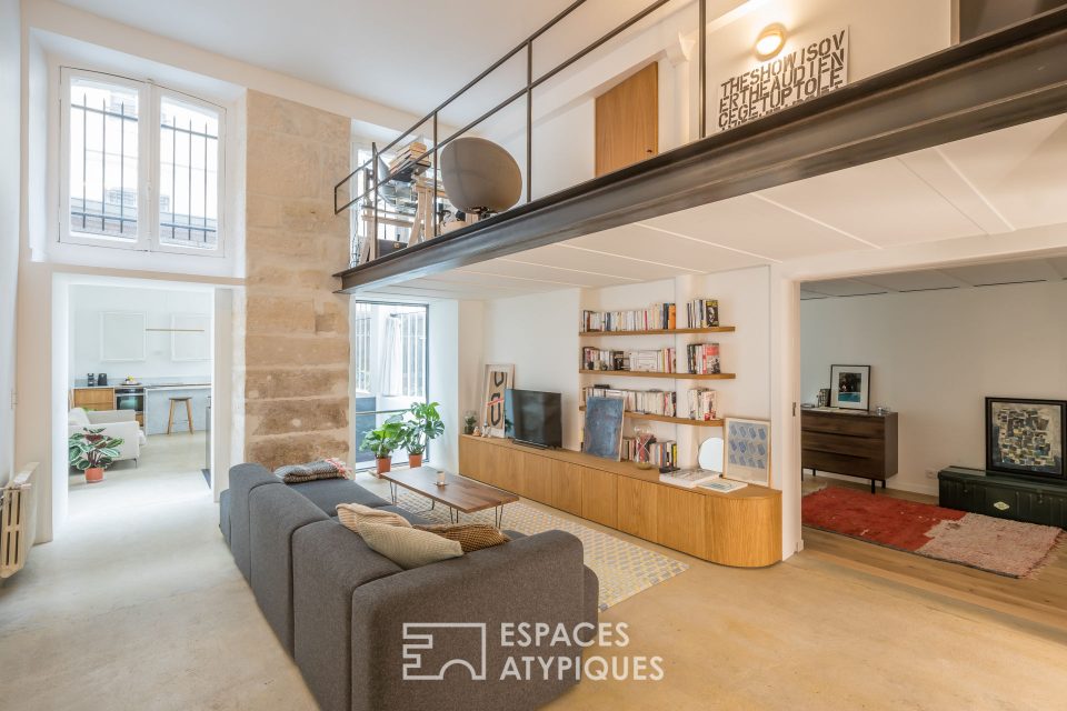 75010 PARIS - Loft contemporain avec cour - Réf. 2550EP