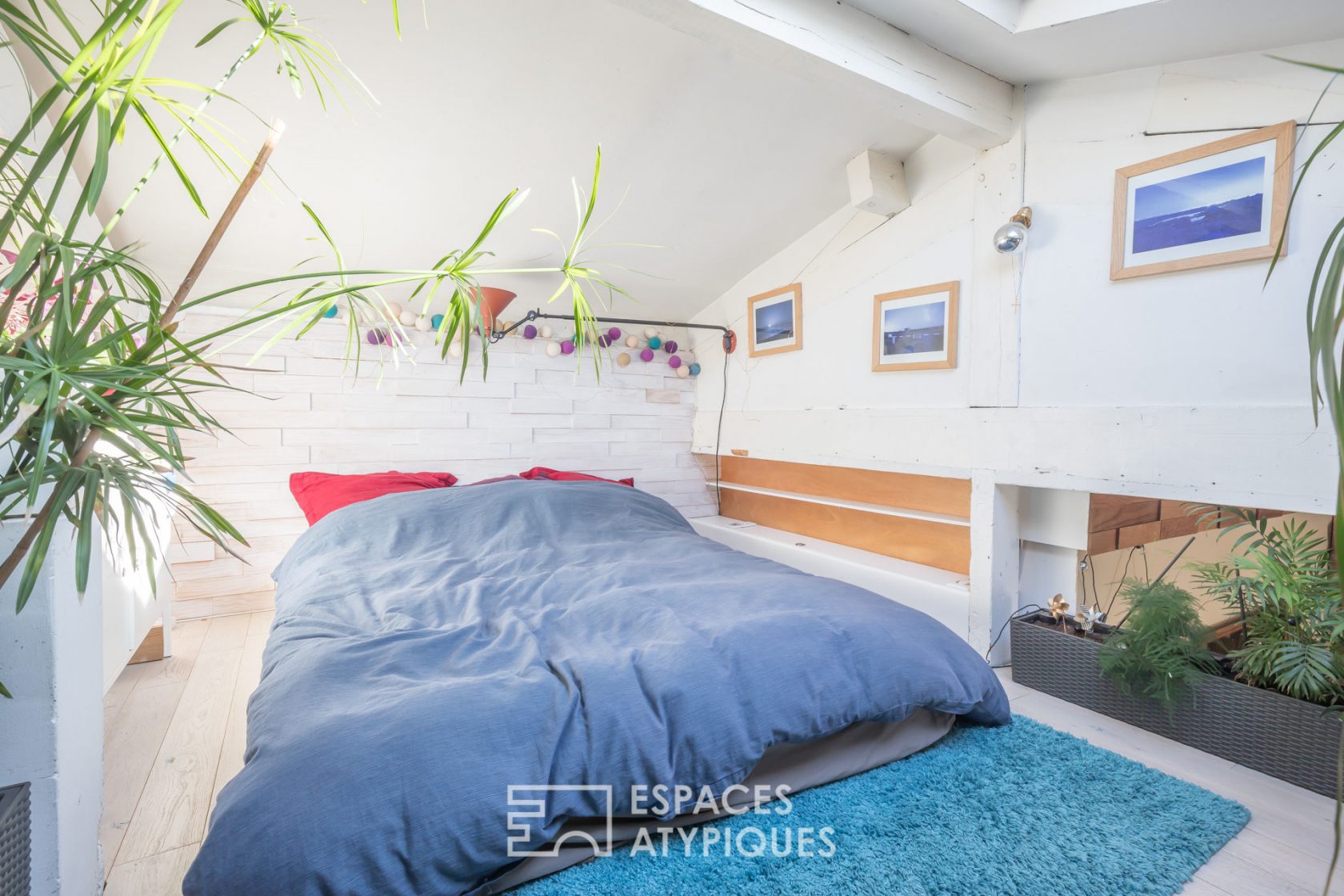 Top floor with view and mezzanine