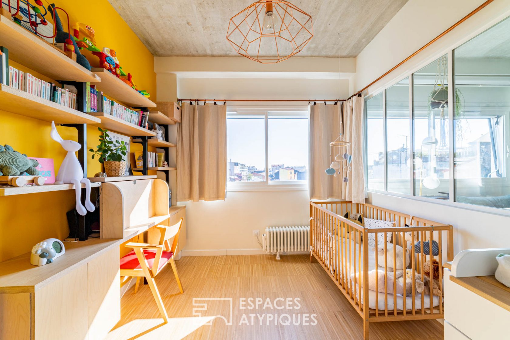 Contemporary top floor apartment