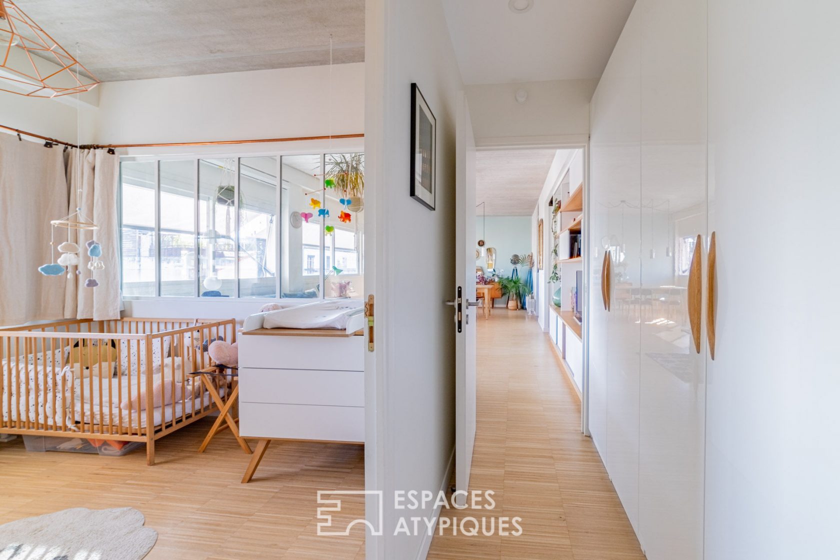 Contemporary top floor apartment