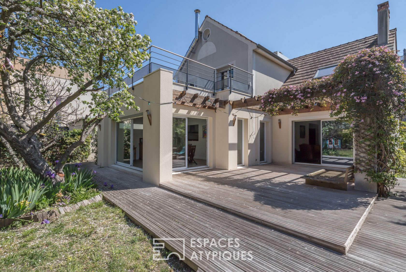House with garden and terraces