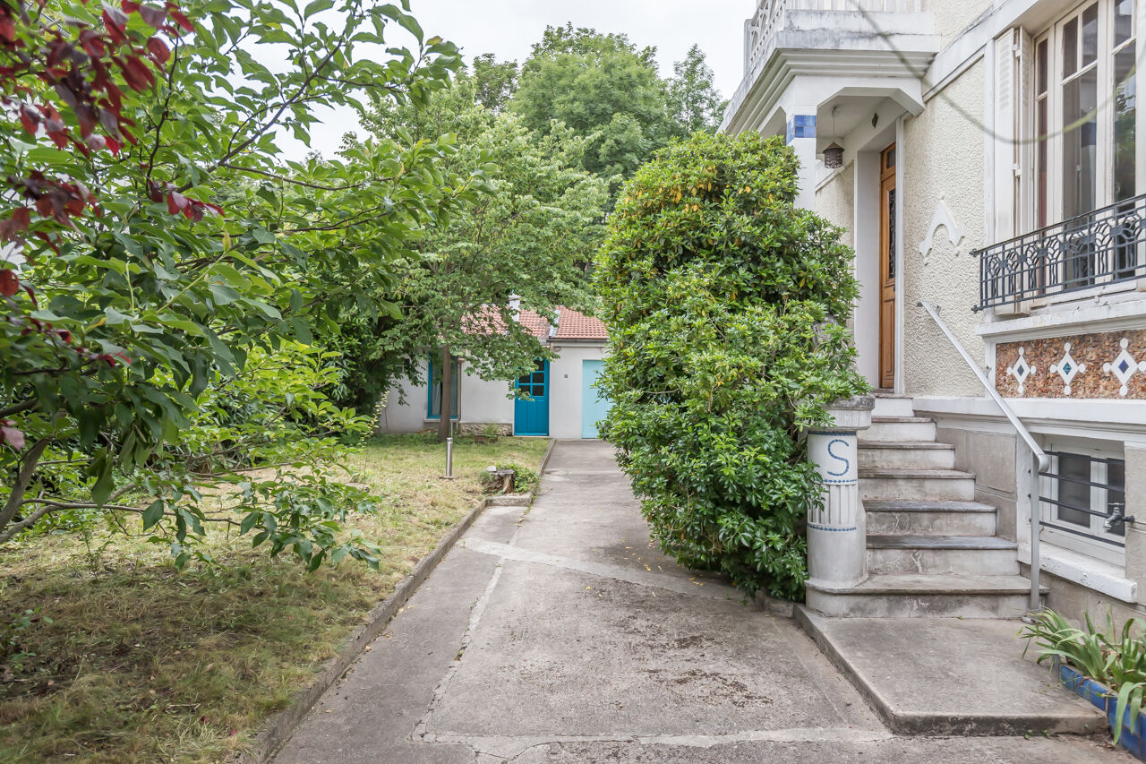 House with garden and outbuilding