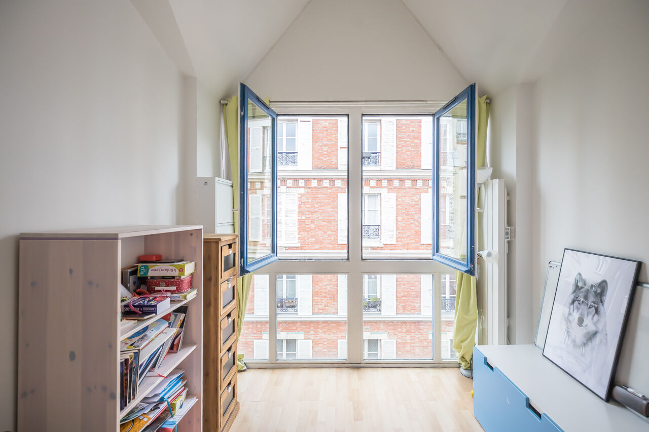 Duplex with terrace