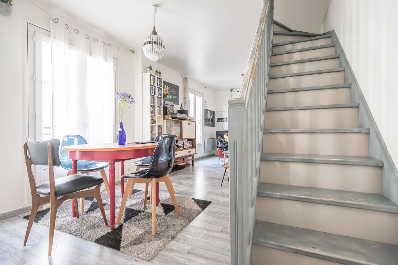 Top floor duplex with balconies