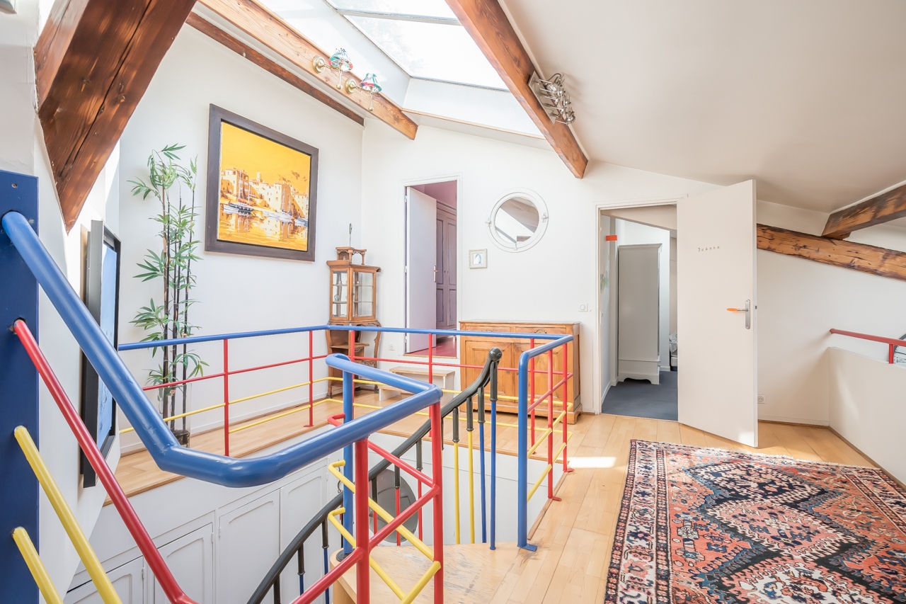 Home-style loft