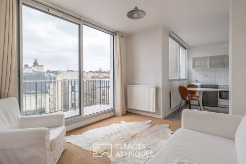 Dernier étage avec terrasse et vue Sacré Coeur